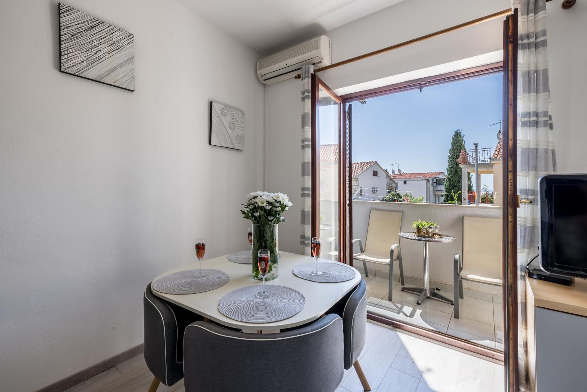 Holiday Home Krishto Trogir Exterior foto
